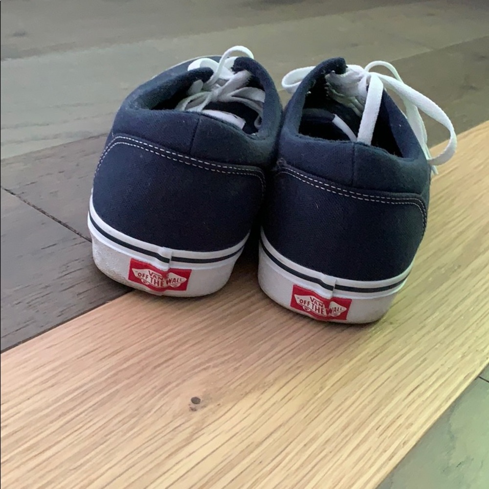 Vans - Picture 4 of 4
